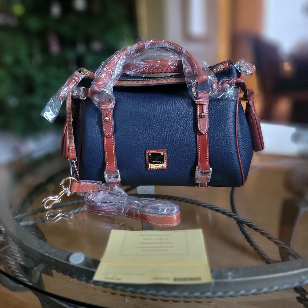 Dooney & Bourke NWT Small Satchel